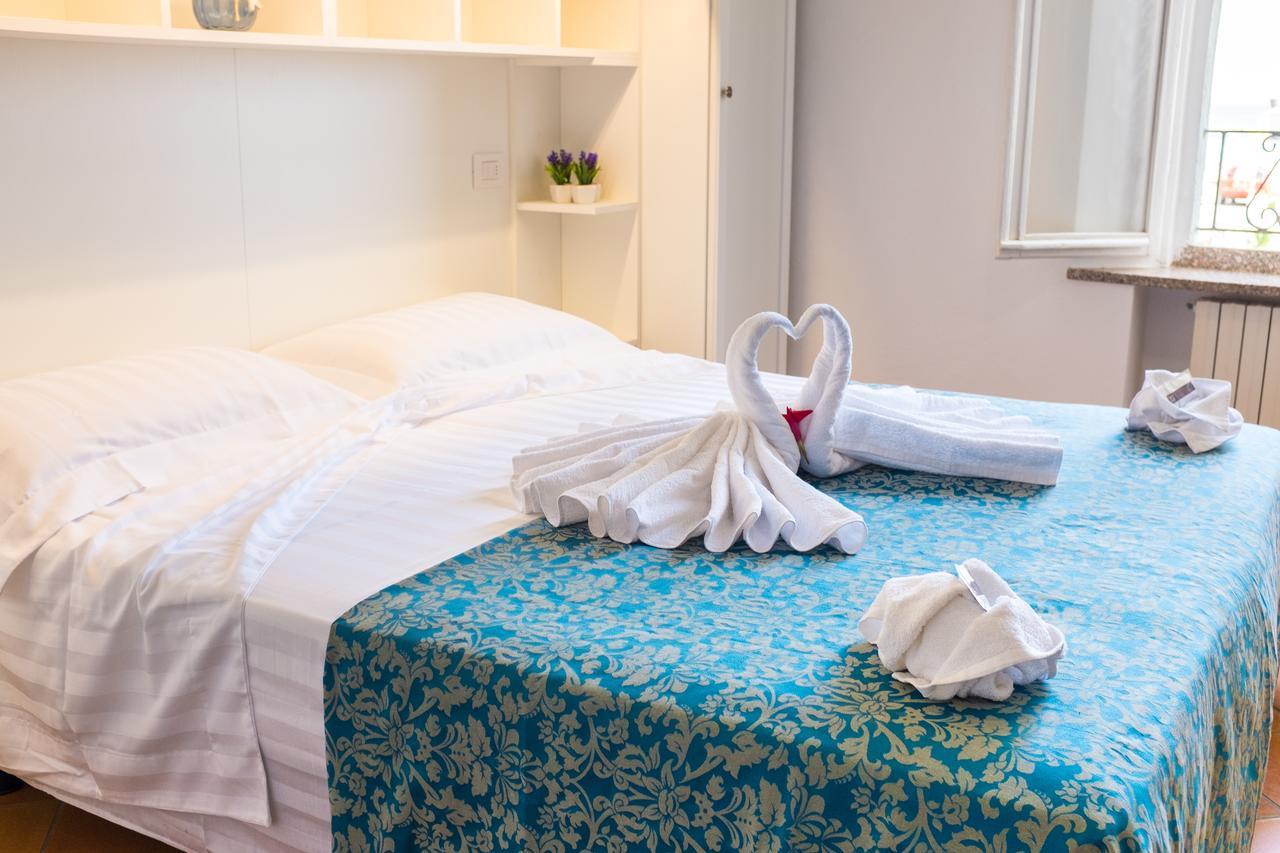 Hotel Villa Laura Rimini Eksteriør billede