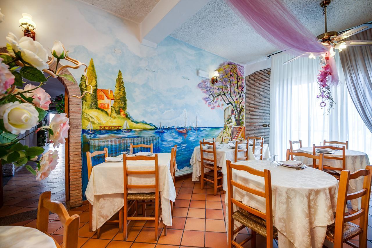Hotel Villa Laura Rimini Eksteriør billede
