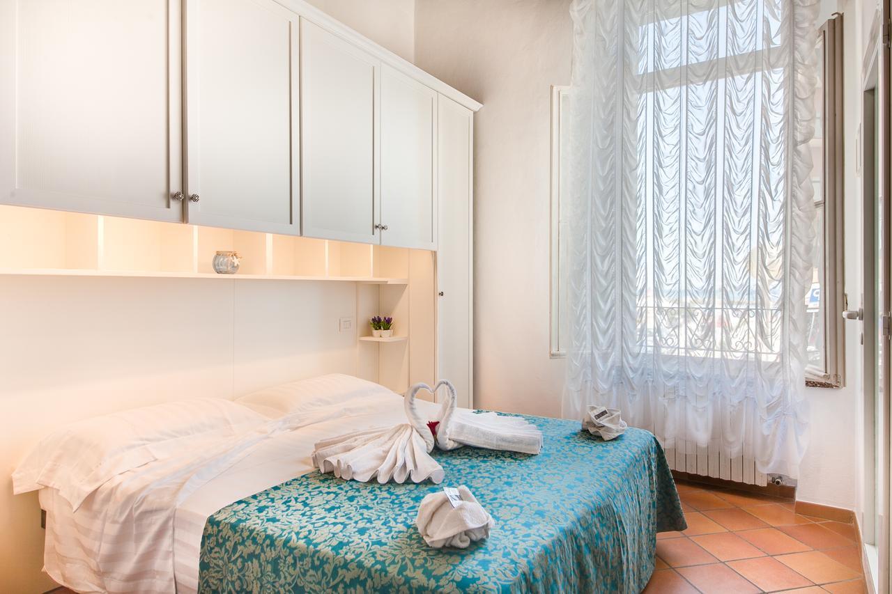 Hotel Villa Laura Rimini Eksteriør billede