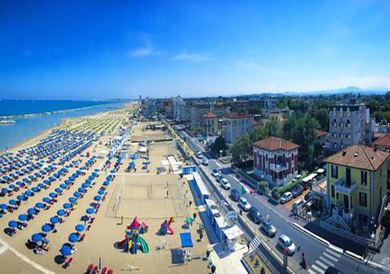 Hotel Villa Laura Rimini Eksteriør billede